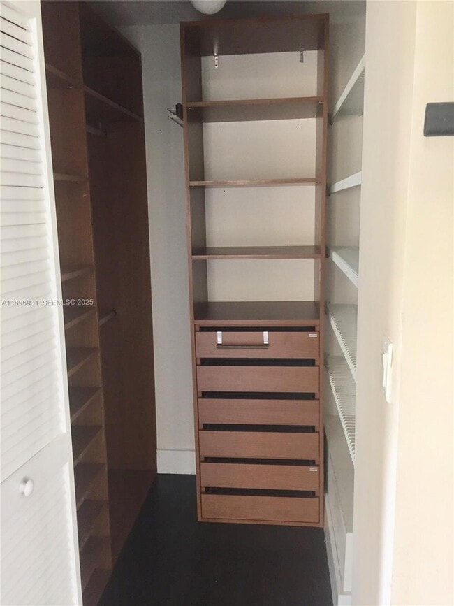 Building Photo - 2700 NE 184th Terrace