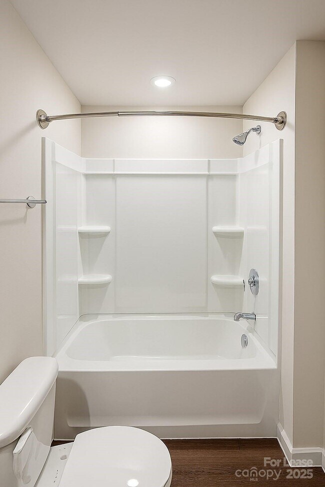 Building Photo - 5290 Brailey Cir