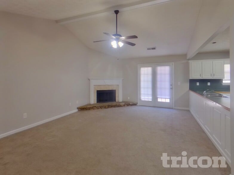 Building Photo - 25 Dove Point Cir