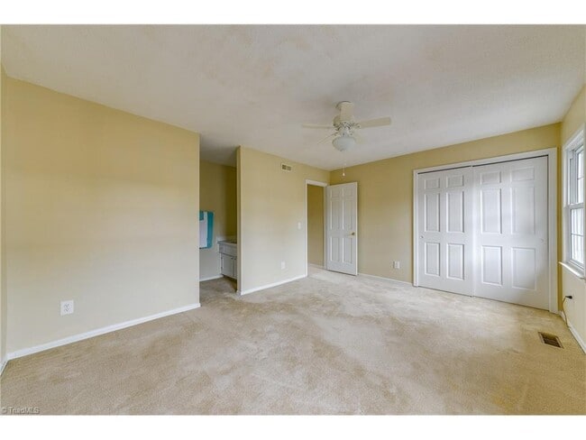 Building Photo - Cozy Home in Sherwood West