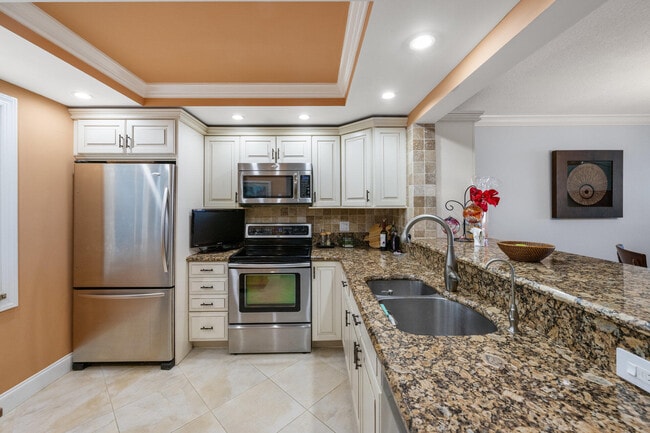 Building Photo - 910 Dogwood Dr