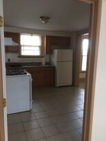 Building Photo - 47 Conger Ave