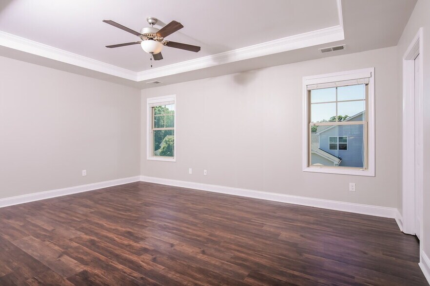 Building Photo - 410 Sugarpine Trail