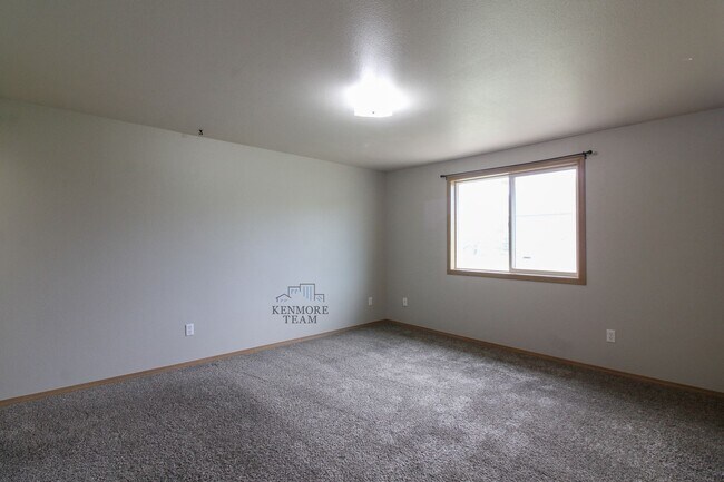 Building Photo - 3 Bedroom, 2 Bath Home in Pasco