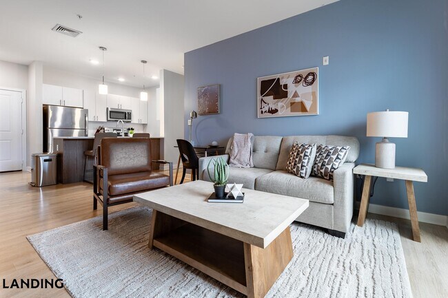 Building Photo - 100 Lexington St