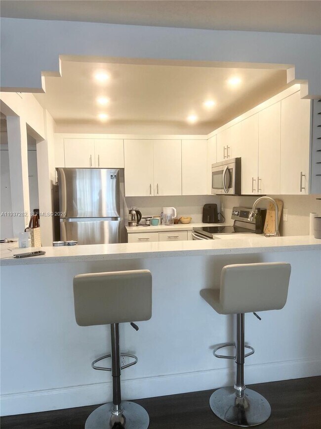 Building Photo - 2001 Atlantic Shores Blvd