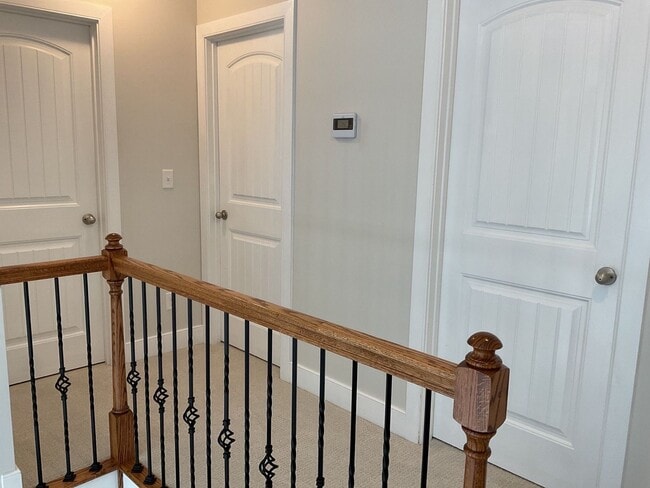 Building Photo - 4 Bedroom 2.5 Bathroom located in Old Mill...