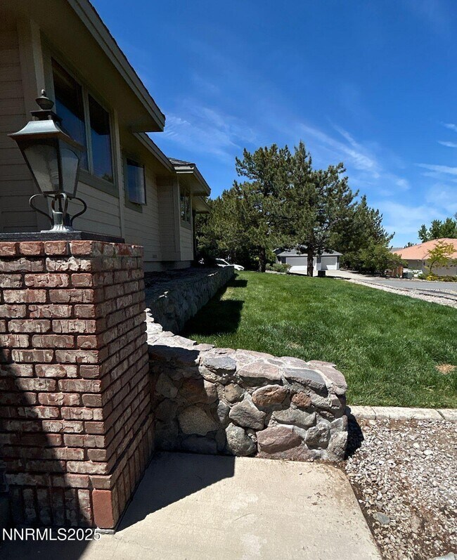 Building Photo - 13470 Fieldcreek Ln
