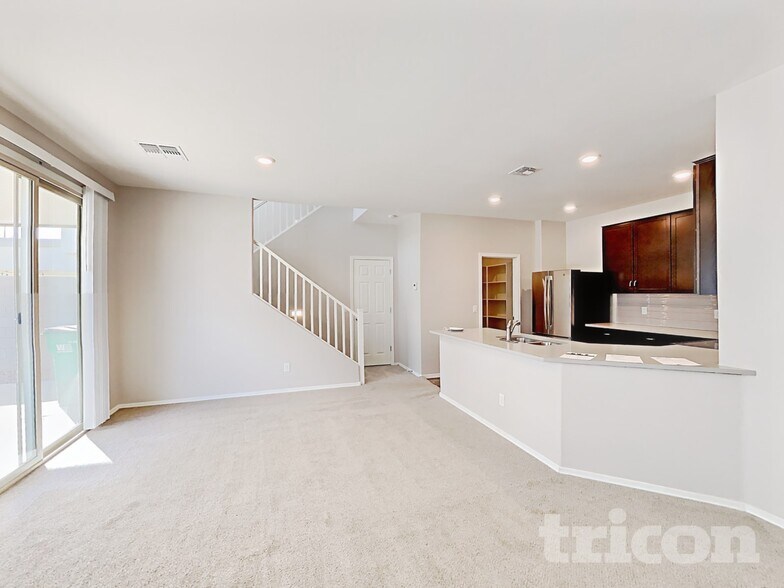 Building Photo - 40605 W Nicole Ct