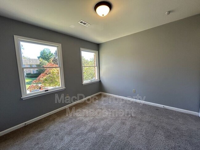 Building Photo - 1907 White Lake Dr