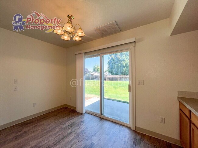 Building Photo - 5940 W Port Pl