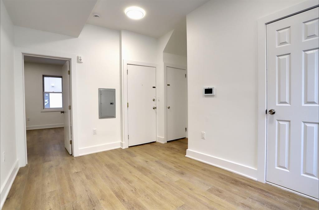 Building Photo - 517 Willow Ave