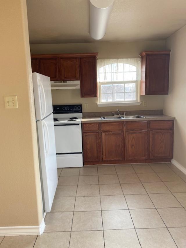 Building Photo - 3501 McDonell Ave
