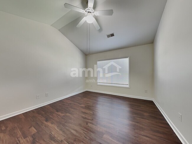 Building Photo - 4544 Fairport Ct