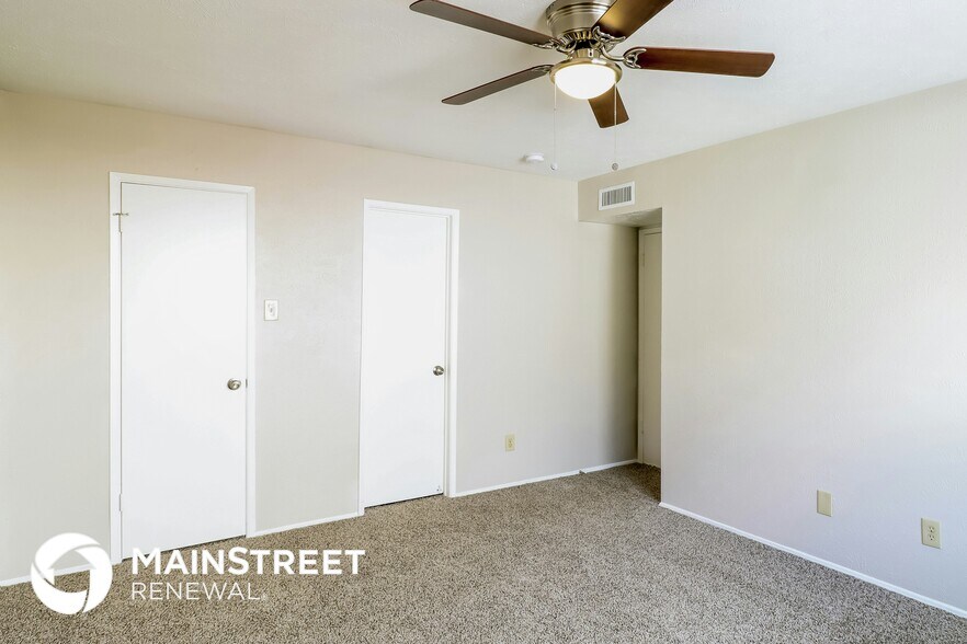 Building Photo - 7254 Cloverglen Dr