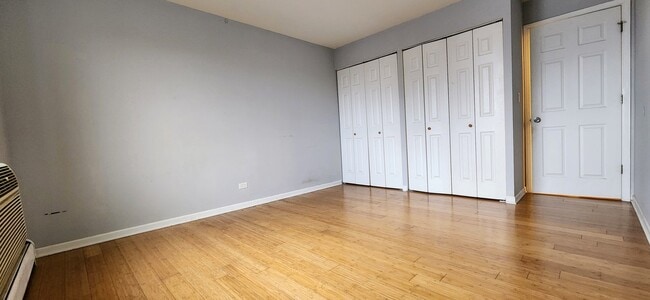 Building Photo - 5306 N Cumberland Ave