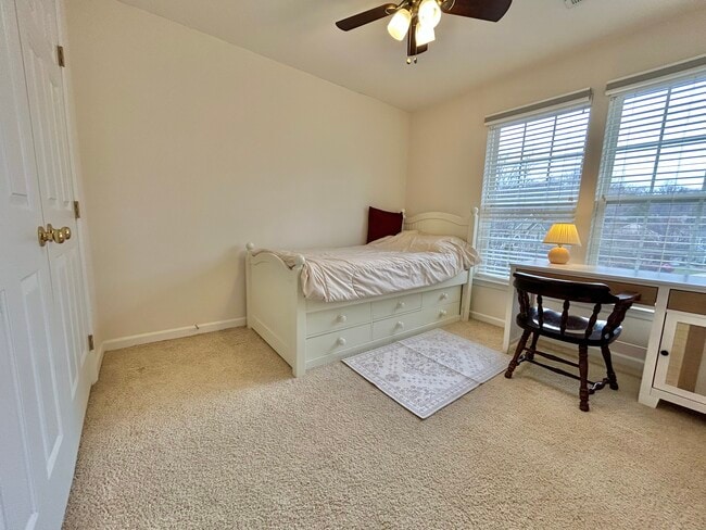 Building Photo - 930 Rainier Rd