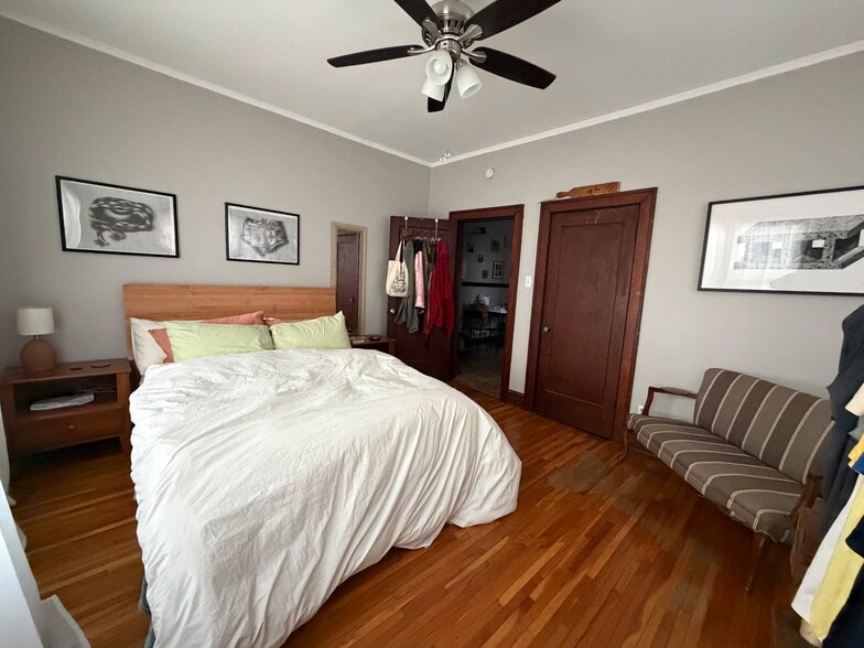 Building Photo - 2516 Bellevue Ave