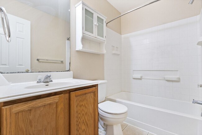 Building Photo - 4914 Roan Brook