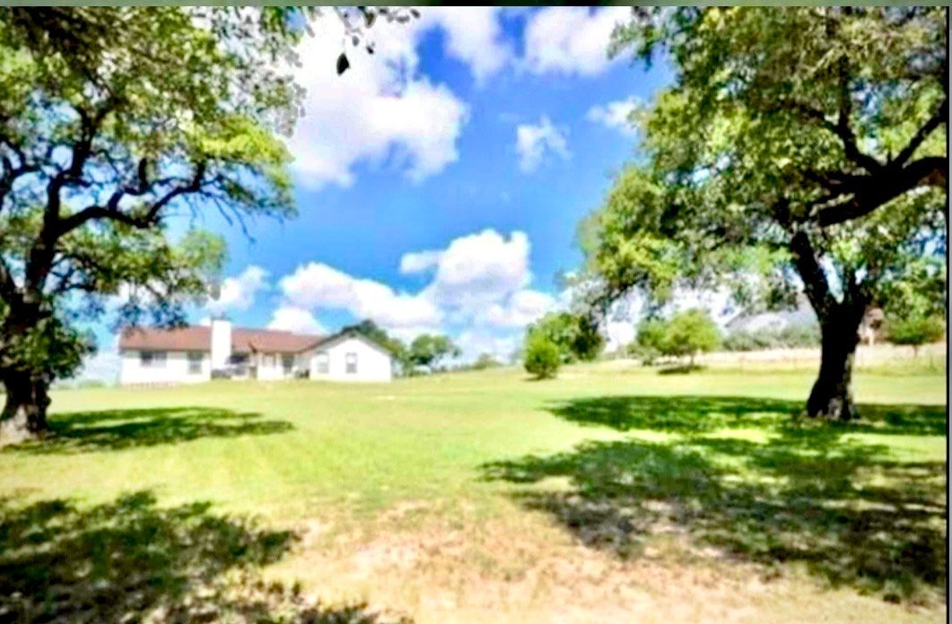 Building Photo - 9008 Gainsborough Dr