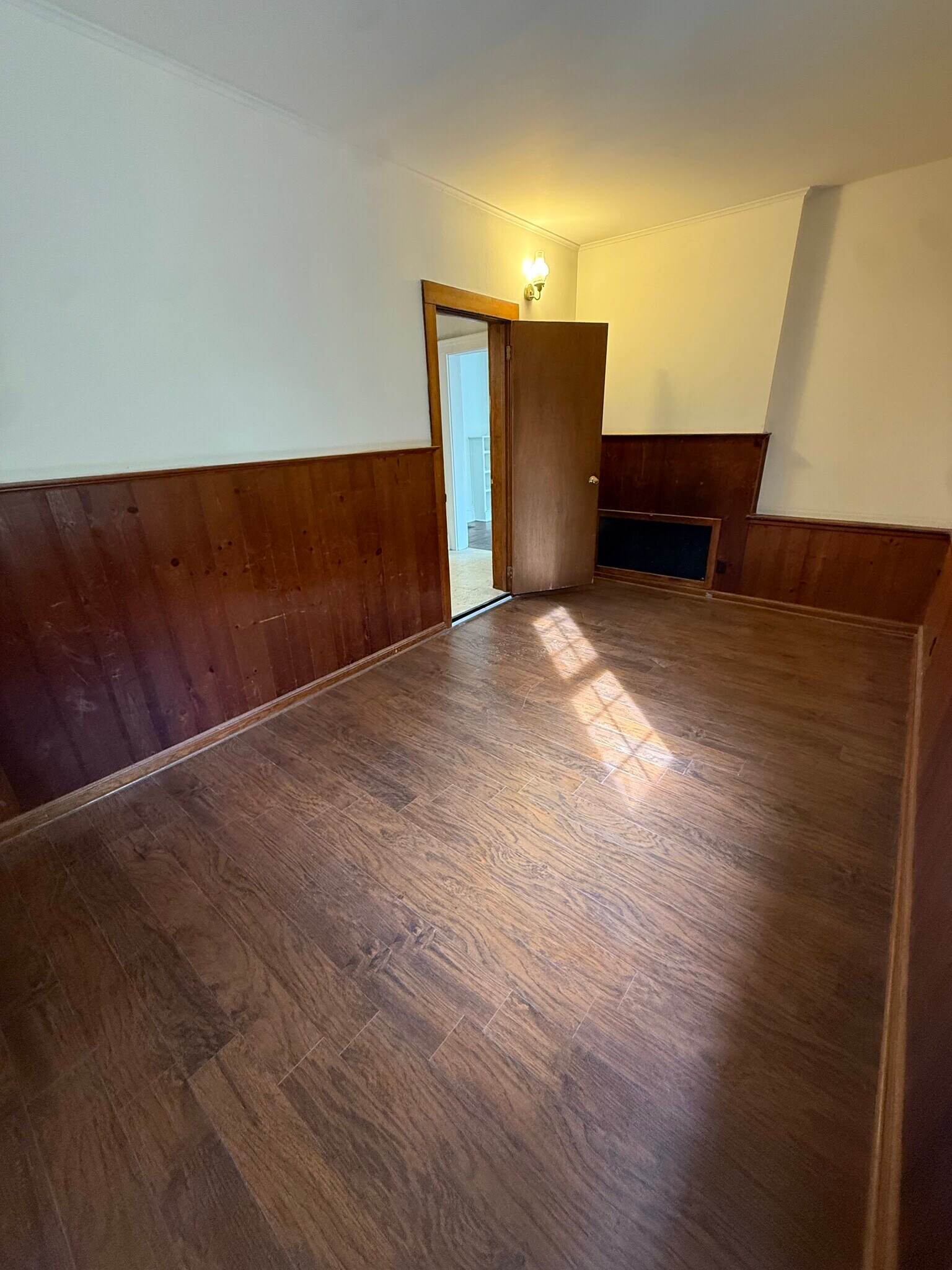 Building Photo - 130 Front St