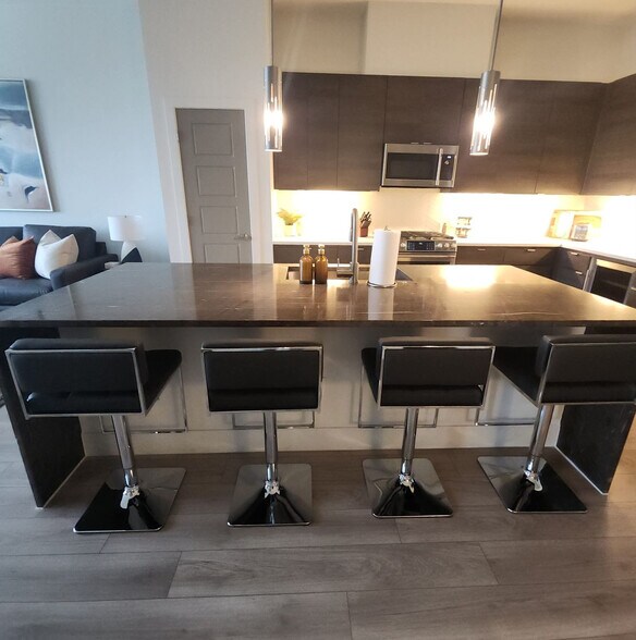 Building Photo - 15501 N Dial Blvd