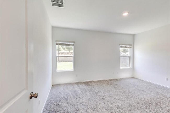 Building Photo - 1517 Brueggerhoff Rd