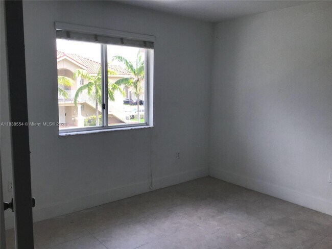 Building Photo - 10921 NW 88th Terrace