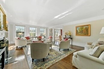 Building Photo - 83 Beacon St