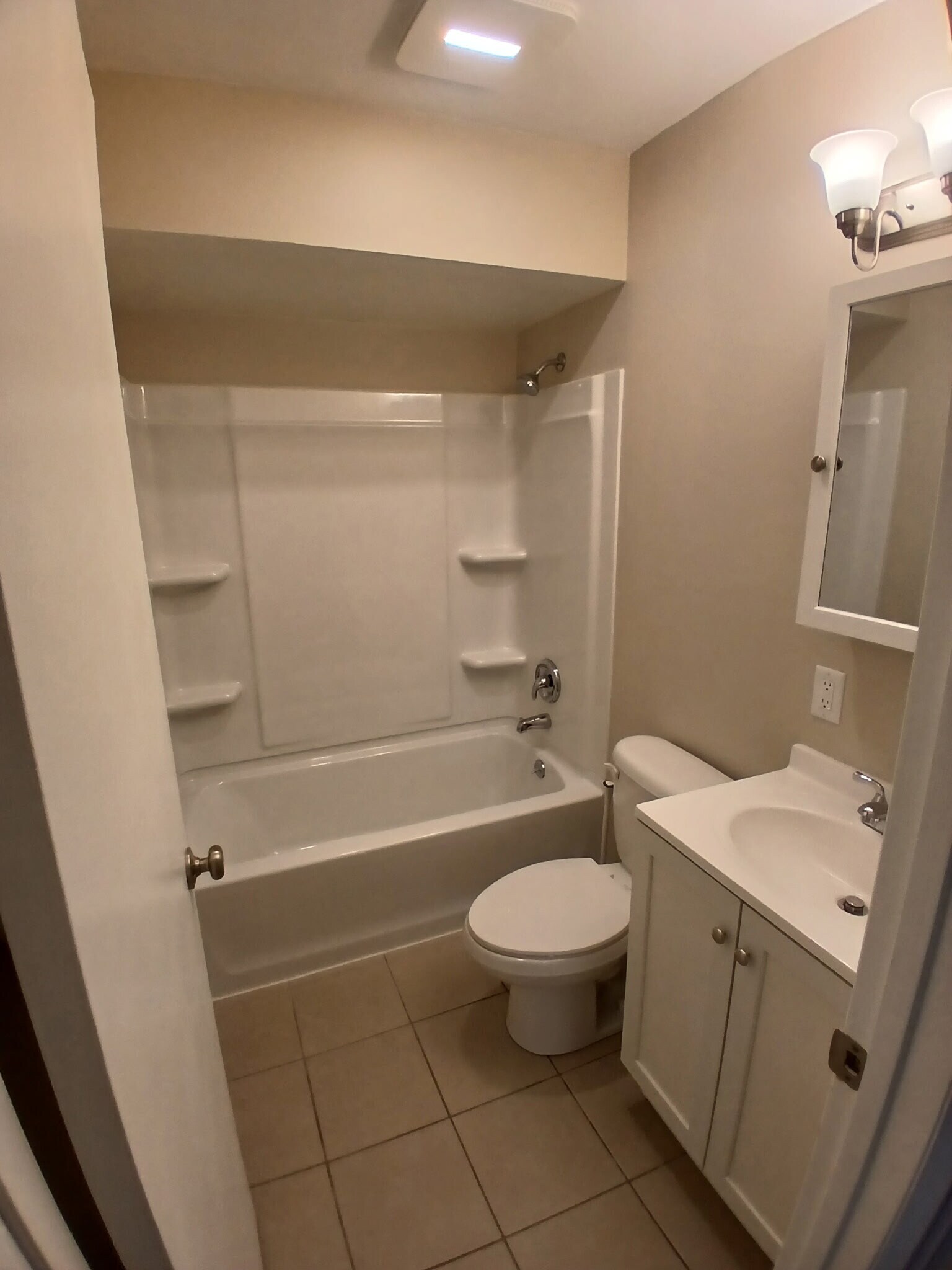 Bathroom - 3443 Woodmar Ct
