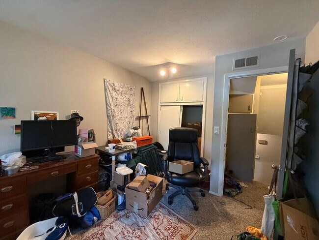 Building Photo - $1,250 | 3 Bedroom, 1 Bathroom Apartment | No Pets | Available for August 1st, 2026 Move in!