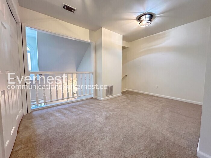 Building Photo - 2665 Holcomb Springs Dr