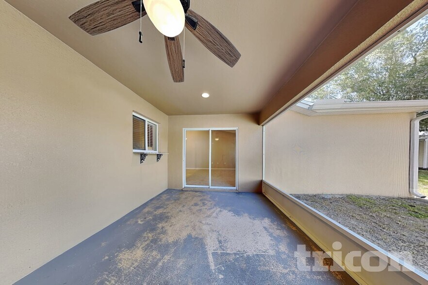 Building Photo - 10752 Carloway Hills Dr