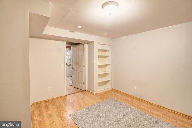 Building Photo - 6709 W Lakeridge Rd