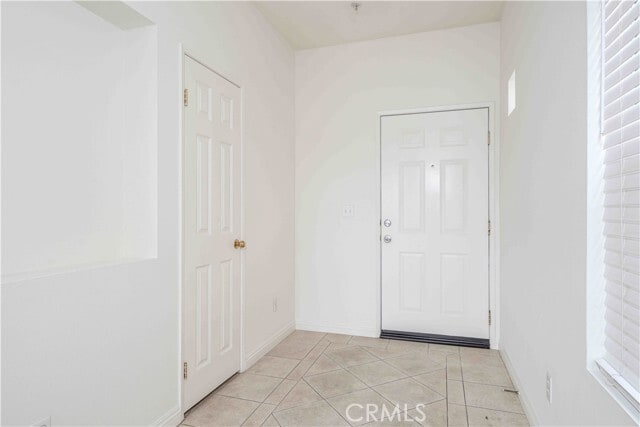 Building Photo - 9027 Primavera Lane