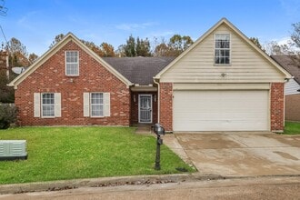 Building Photo - 7816 Lake Cross Dr E