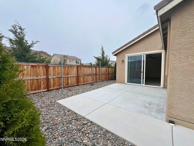 Building Photo - 7075 Diversey Dr