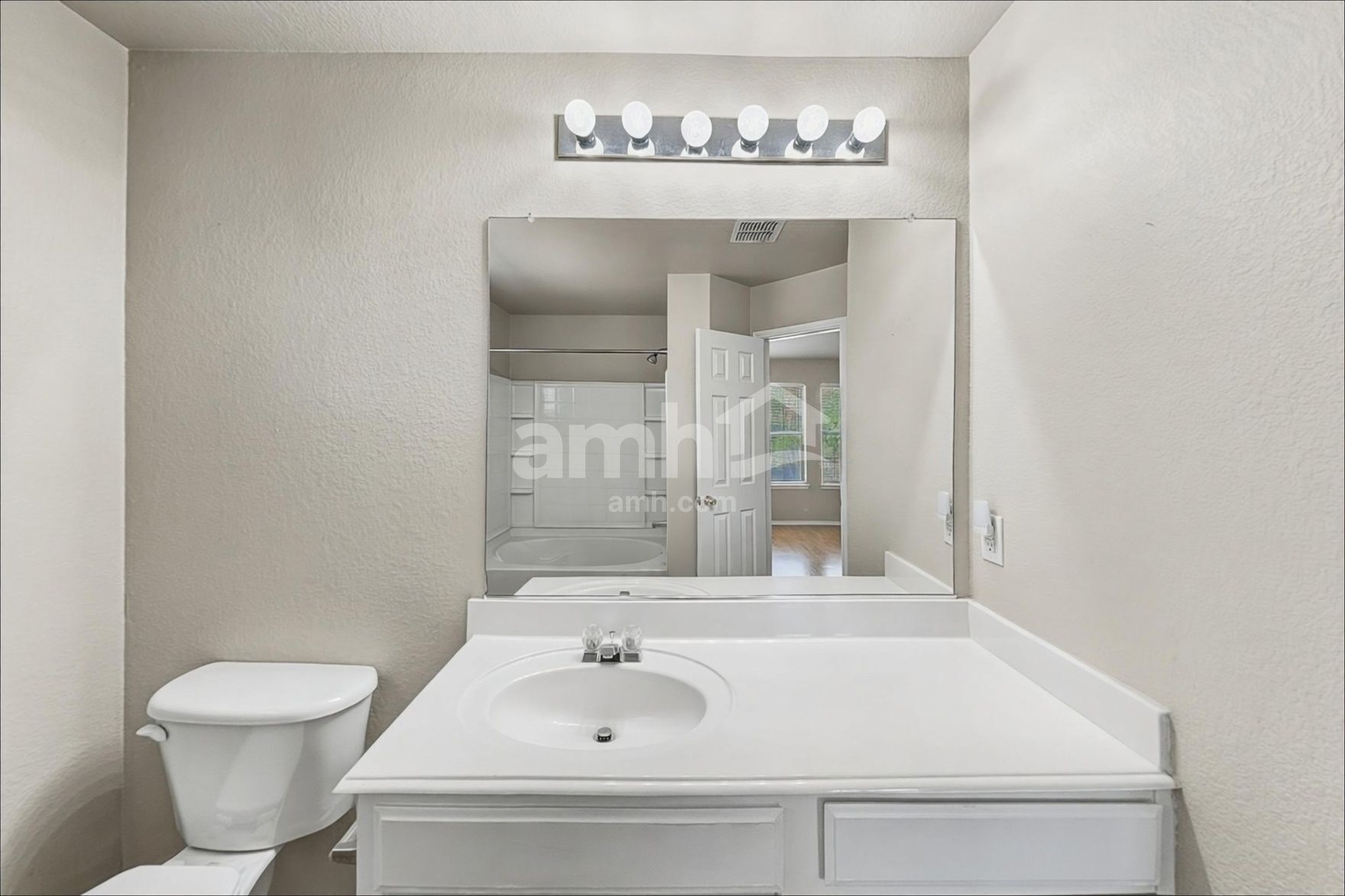 Building Photo - 11500 Gloriosa Dr