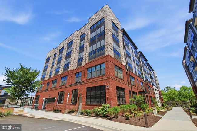 Building Photo - 100 St Ives Pl
