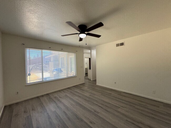 Building Photo - Four Bed, Two Bath Home In North Stockton