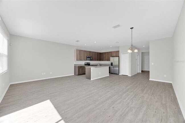 Building Photo - 6321 Tillandsia Pl