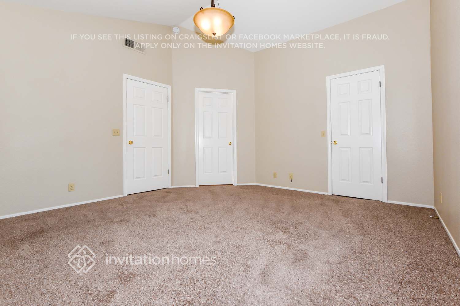 Building Photo - 8205 Silverside Dr