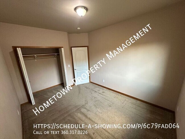 Building Photo - 10139 Terra Valley Street Southeast
