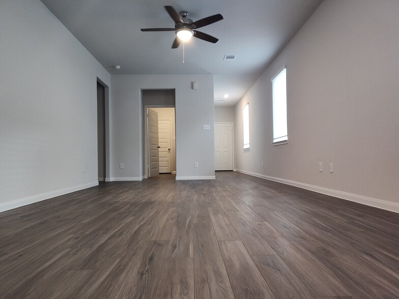Building Photo - 13225 Musky Dr