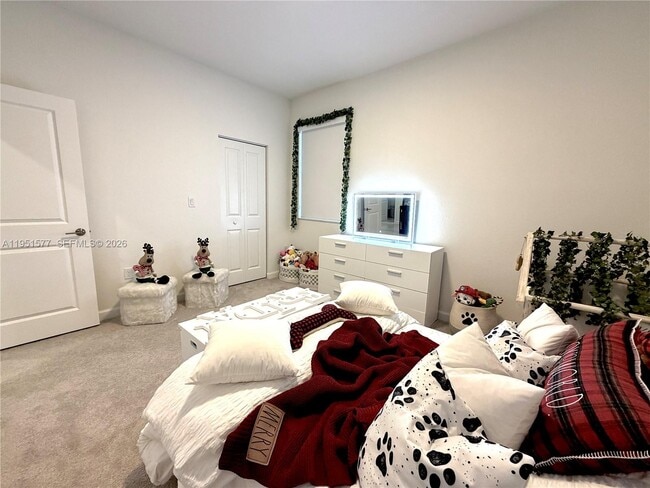 Building Photo - 2661 SE 24th Ct