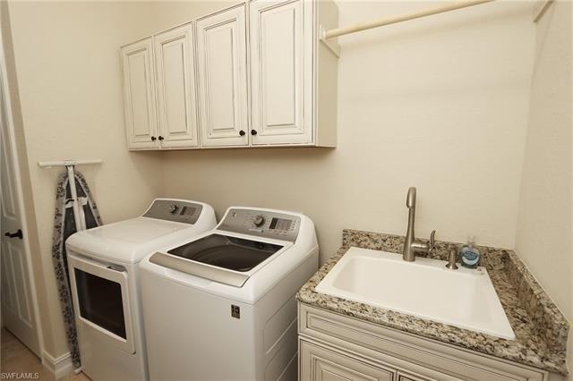 Building Photo - 17151 Cherrywood Ct