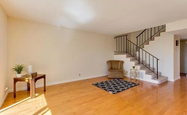Building Photo - 891 W Ashiya Rd