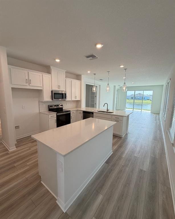 Building Photo - 5726 Gingham Dr