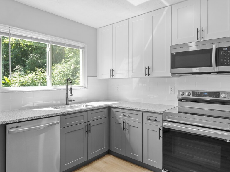 Primary Photo - The Alcove of Turpin Hills