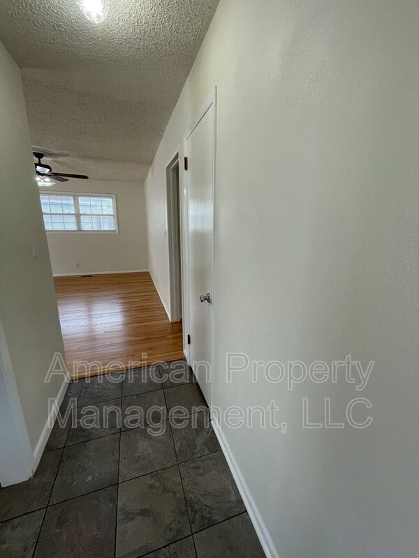 Building Photo - 2907 S 67th E Ave